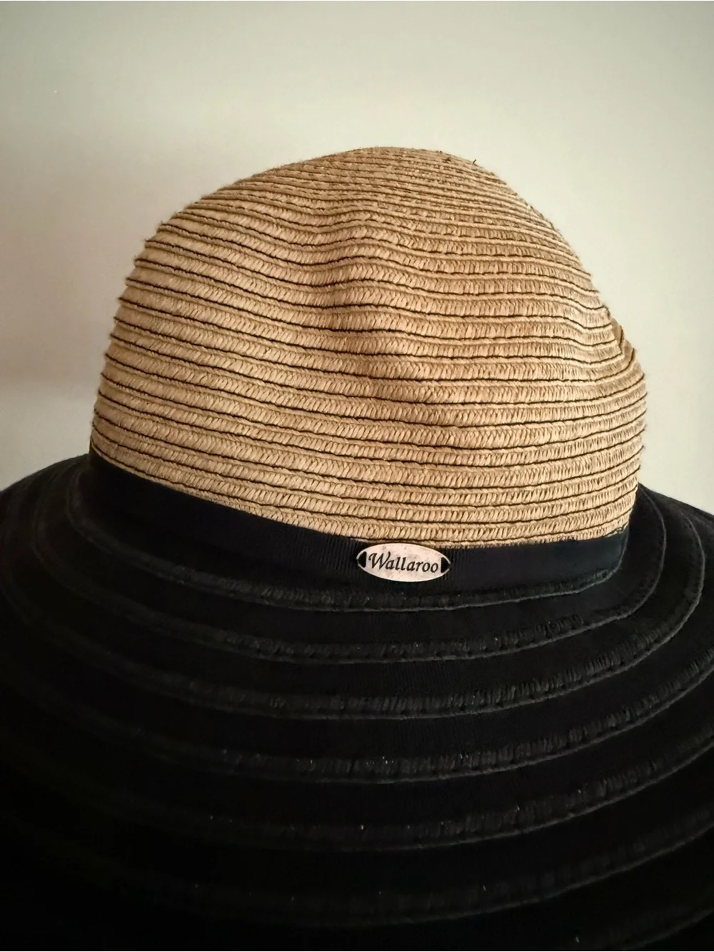 Wallaroo two tone